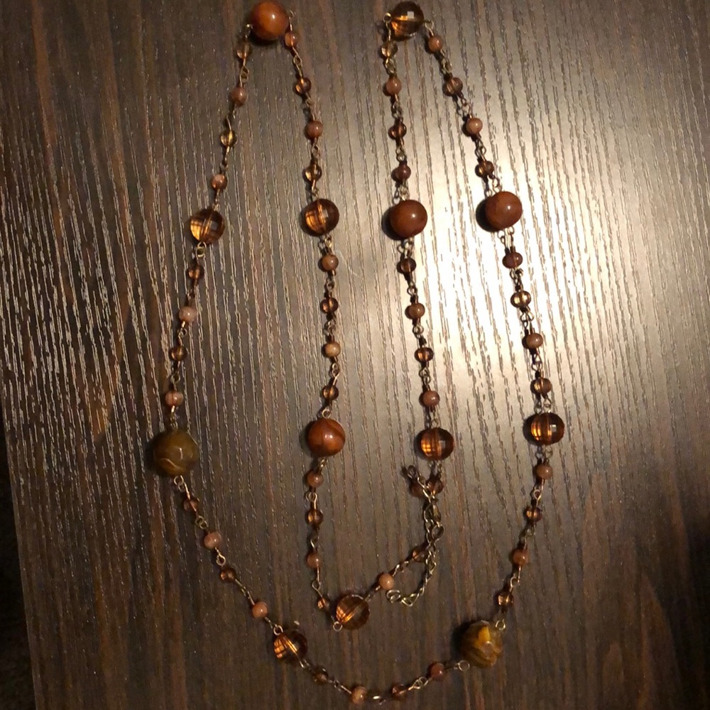 Long brown necklace